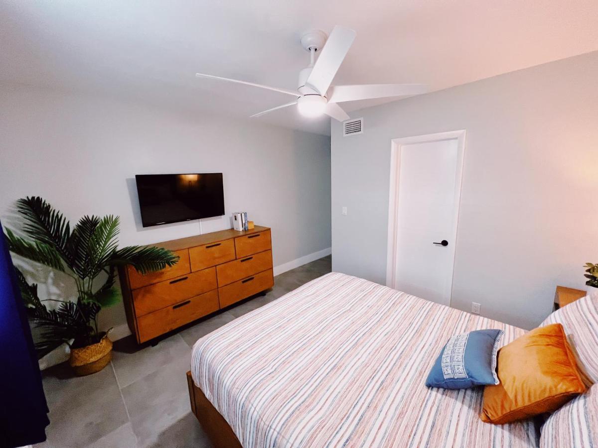 Holiday Park Apartments By Lowkl Fort Lauderdale Exterior photo